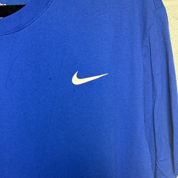 Nike Men's Royal Blue Short Sleeve Tee - Picture 4 of 7